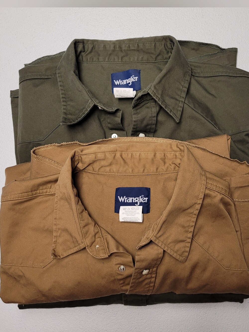 Wrangler Rawhide Long Sleeve Big & Tall Workshirt Lot of 2 Men's 2XL Tan & Green